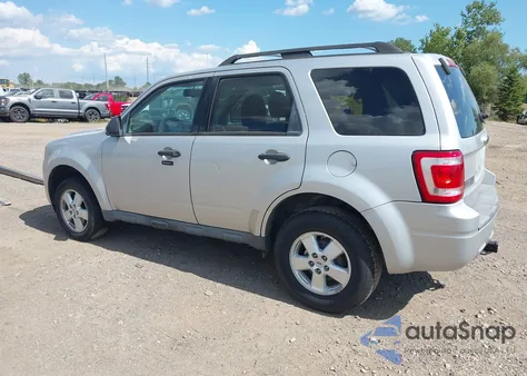 2009 Ford Escape Xlt from USA, damaged, VIN 1FMCU03769KB63257
